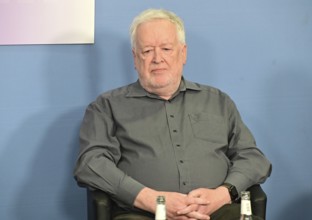 Prof Hans von Storch (University of Hamburg, Ocean University of China) takes part in a panel