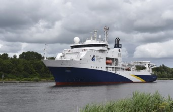 The French research vessel POURQUOI PAS in the Kiel Canal, Kiel Canal, Kiel Canal,
