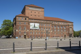 Opera House, Theatre, Town Hall Square, Rathausplatz, Kiel, Kiel Fjord, Baltic Sea,