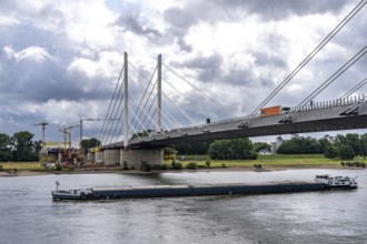 Rhine bridge Duisburg-Neuenkamp, the A40 motorway, start of construction of the second bridge,