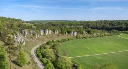 Altmühl with rock formation Twelve Apostles in spring, Altmühltal, near Solnhofen, Middle