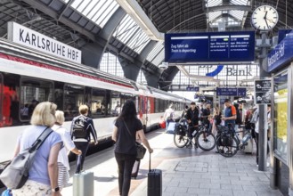 Platform at the main station with InterCity IC of the Swiss SBB. Karlsruhe, Baden-Württemberg,