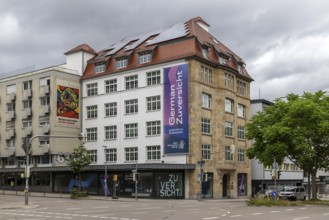 Baden-Württemberg Foundation. Exterior view of the building with logo and claim: German Zuversicht