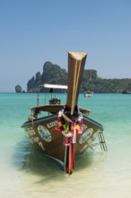Longtail boat, Loh Dalum Beach, Koh Phi Phi, Krabi, Andaman Sea, Thailand