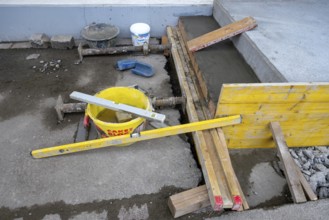 Concreting steps on site