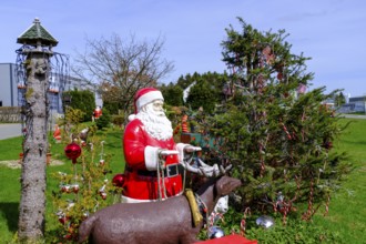 Christmas decorations, Christmas tree decorations manufacturer, glassblower, Neuhaus am Rennsteig,