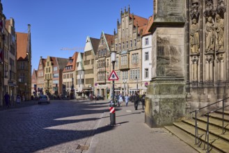 Old town, historical buildings, lantern, entrance portal, Lamberti church, St. Lamberti, stairs,
