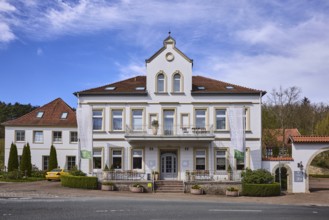 Hotel and Restaurant Wittekindsquelle, building, forest, blue sky, cirrostratus clouds,