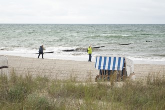 Stroller, windy, beach, beach chairs, Kühlunsborn Ost, Baltic Sea, Baltic Sea resort, Kühlungsborn,
