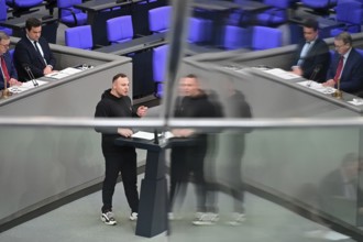 Cem Ince (Die Linke) speaks on the agenda item Minimum Wage Act in the eleventh session of the