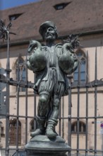 Goose-man fountain, created by the ore caster Pankraz Labenwolf around 1550, Rathausplatz,