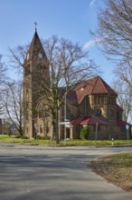 Church Oberlübbe, Evangelical-Lutheran parish Oberlübbe-Rothenuffeln, bare winter trees, blue sky