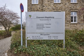 Tax office, sign, entrepreneurs, freelancers, self-employed, companies, associations and office