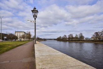 River Elbe, riverside promenade, lantern, sandstone wall, bare wintry trees, general architecture,
