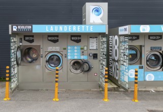 Wash.ME Revolution Laundry launderette service washing machines, Pewsey, Wiltshire, England, UK