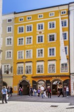 Mozart's birthplace in the Getreidegasse in the historic city centre, Salzburg, Salzachtal, Land