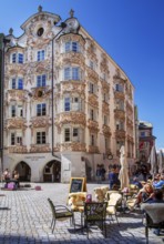 Street café in front of the historic Helblinghaus on Herzog-Friedrich-Strasse in the historic city