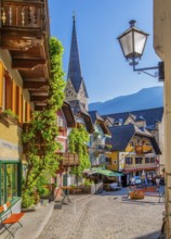 Market square in the town centre, Hallstatt, Lake Hallstatt, UNESCO World Heritage Site,