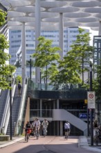 Entrance and exit to the central bicycle car park at Stationsplein, the largest bicycle car park in