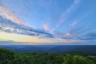 Evening light over a green landscape, Katzenbuckel, Waldbrunn, Neckar-Odenwald-Kreis, Odenwald,