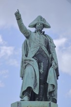 Monument to Prince and Duke Leopold III Friedrich Franz von Anhalt-Dessau, uniform, hat, arms,