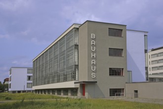 Bauhaus building by architect Walter Gropius 1925, inscription, Bauhaus, art, Dessau,