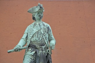 Monument to Prince and Field Marshal Leopold I, inscription, marshal, general, uniform, scroll,