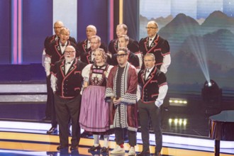 Marc Sway with the song Colorblind at the Beatrice Egli Show in Studio Berlin Adlershof on 08.04