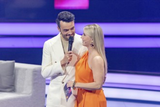 Giovanni Zarella with the song Universo at the Beatrice Egli Show in Studio Berlin Adlershof on 08