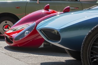 Grosse Pointe Shores, Michigan - The 1966 Pontiac Vivant concept car (right) and the 1966 Ferrari