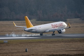 Pegasus, Flypgs.com, Airbus A320neo landing at Cologne/Bonn airport, CGN