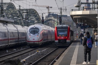 ICE long-distance train and regional trains at Cologne-Messe/Deutz station, 2nd largest station in