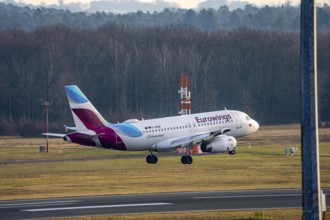 Eurowings Airbus A319-100 landing at Cologne/Bonn Airport, CGN