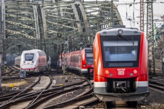 Railway in front of Cologne Central Station, Hohenzollern Bridge across the Rhine, ICE
