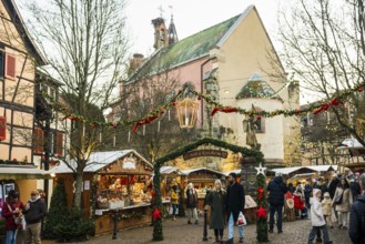 Christmas market, Eguisheim, Haut-Rhin, Grand Est Region, Alsace, France