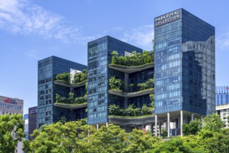 Parkroyal Collection Pickering, luxury five-star hotel with green walls and sky gardens in Central