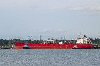 Gas tanker, Esso Oil Terminal, Southampton, Hampshire, UK