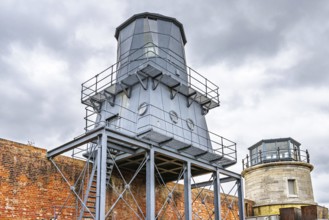 Hurst Point Lighthouse and Hurst Castle, Hurst Spit, Milford on Sea, Lymington, Hampshire, UK