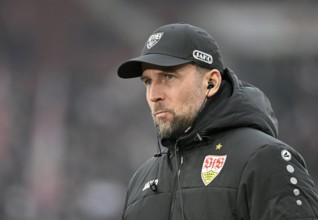 Coach coach Sebastian Hoeness VfB Stuttgart portrait thoughtful MHPArena, MHP Arena Stuttgart,