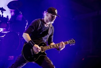 Isaac Delahaye, guitarist from Epica, live on Arcane Dimensions Tour 2026 at Zenith in Munich on 17