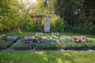 Tombstone of the ducal family, graves, memorial, in the back memorial stone in memory of the ducal
