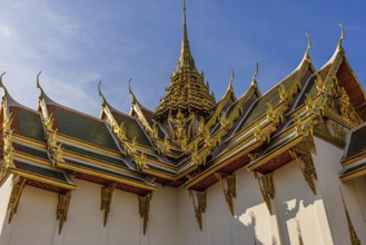 The Grand Royal Palace, Dusit Maha Prasad Throne Hall with overlapping roofs and curved chofas,
