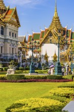 The Grand Royal Palace, Chakri Maha Prasad Throne Hall, with overlapping roofs and curved chofas,