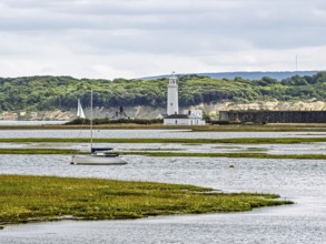 Hurst Point Lighthouse and Hurst Castle, Hurst Spit, Milford on Sea, Lymington, Hampshire, UK