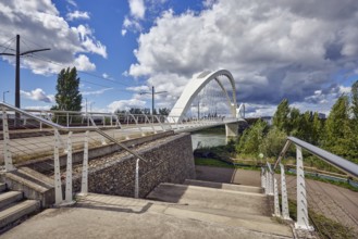 Beatus-Rhenanus bridge, architect Marc Barani, concrete staircase, stainless steel railing,