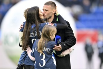 Farewell emotional Pavel Kaderabek TSG 1899 Hoffenheim Portrait thanks fans with woman Model Tereza