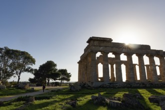 Temple E, Temple of Hera in the ancient Greek city of Selinunte, acropolis, Doric style, sunbeams,