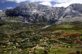 View of the green valley in the Rif Mountains near Chefchaouen, Chefchaouen, Morocco