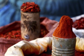 Market scene in Awedaye with bright red chilies in Dire Dawa, Dire Dawa, Dire Dawa, Ethiopia