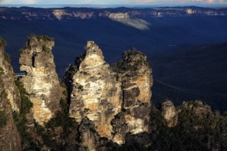Close-up view of Three Sisters rocks at Echo Point, surrounded by nature, Blue Mountains, NSW,
